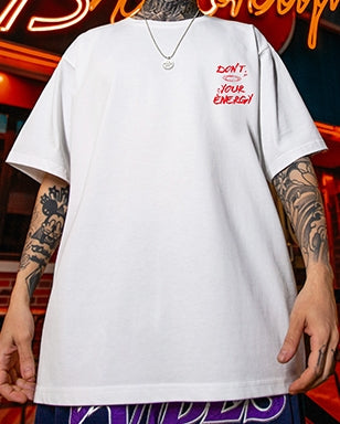 ビッグフォントアグレッシブロゴ半袖Tシャツ U2484