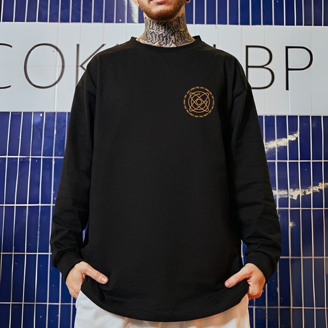 ムーンバックプリント長袖Tシャツ U2270