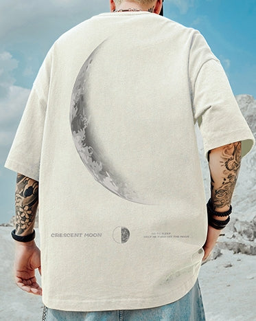 クレセントムーングラフィック半袖Tシャツ U2130