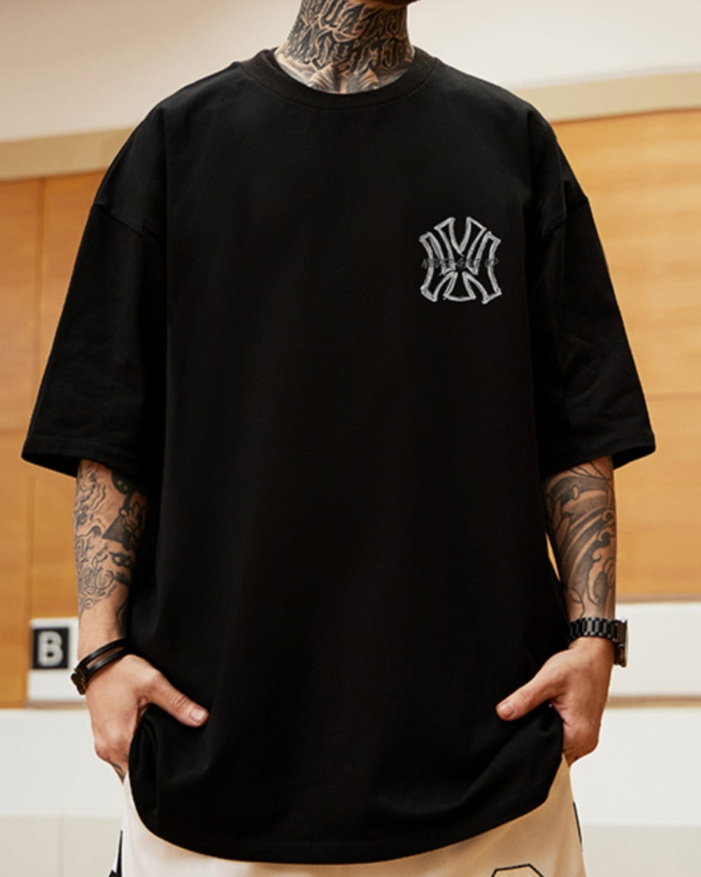 ストリートグラフィック半袖Tシャツ U2123