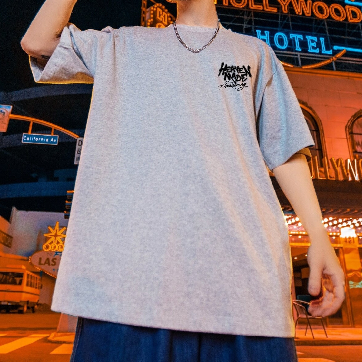 グラフィックバックプリント半袖Tシャツ U2578
