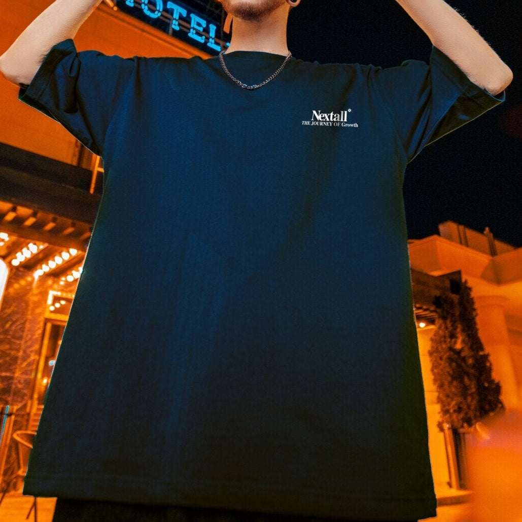 【OUTLET/即納】グラフィックバーティカルラインプリント半袖Tシャツ U2579