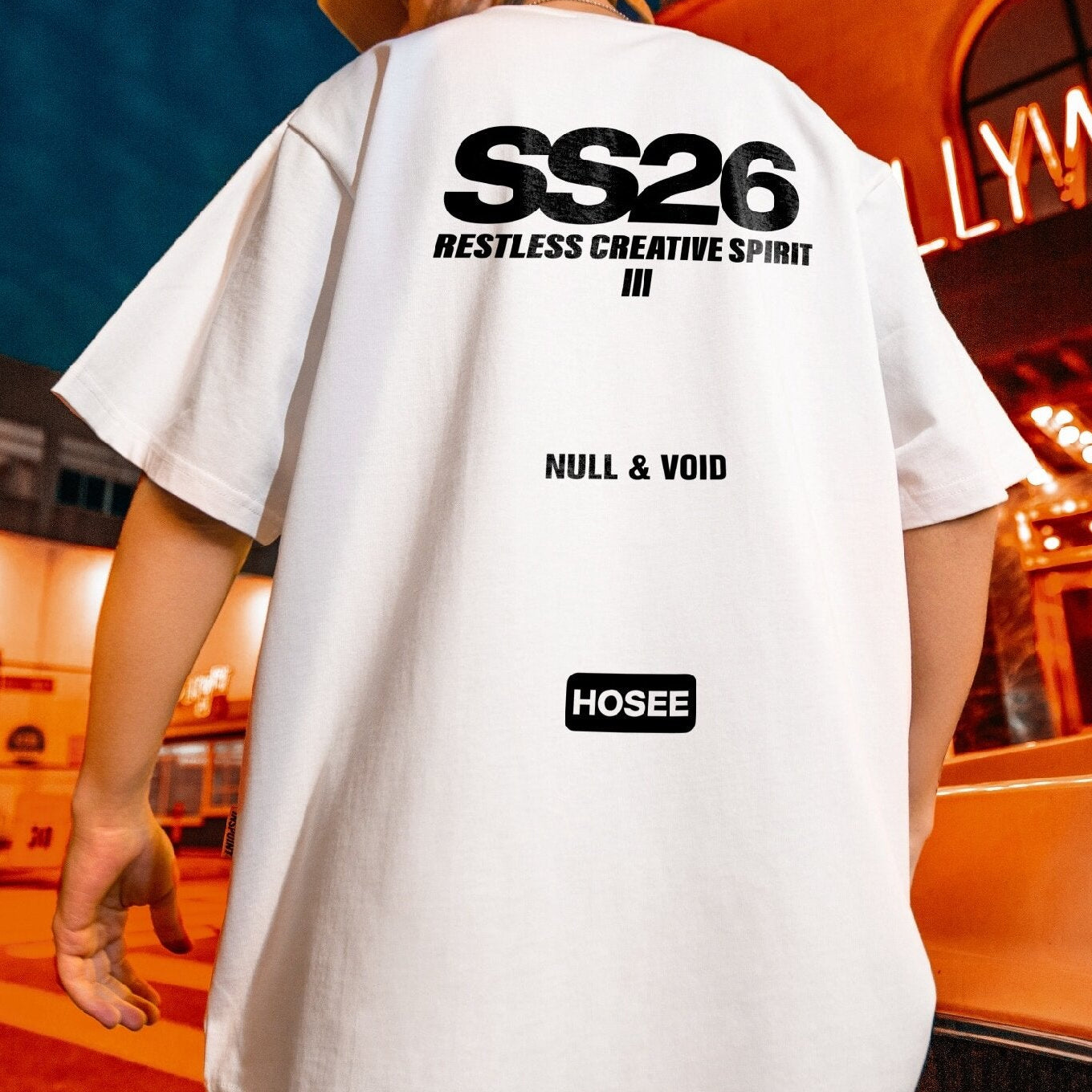 グラフィックバックプリント半袖Tシャツ U2576