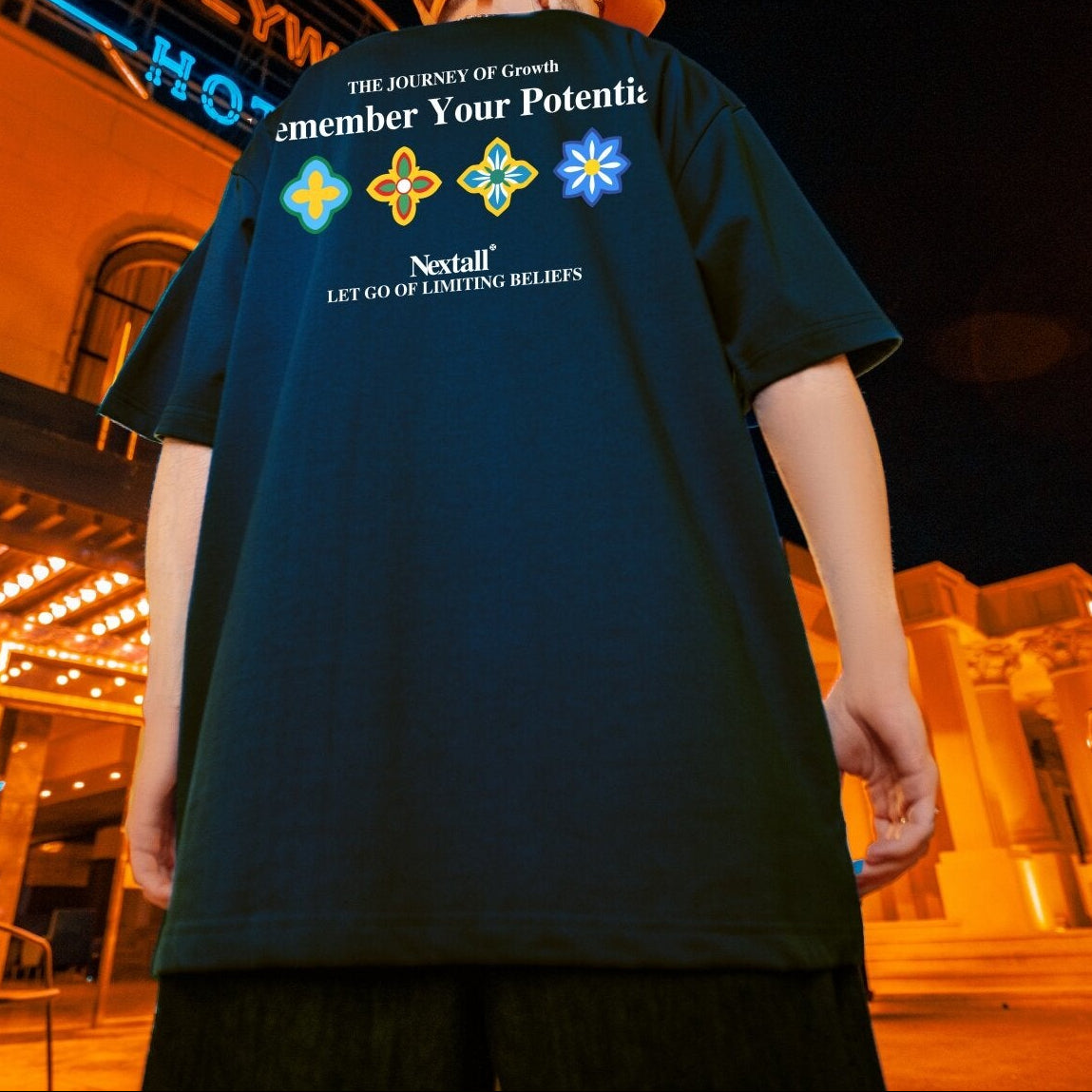 【OUTLET/即納】グラフィックラインプリント半袖Tシャツ U2581