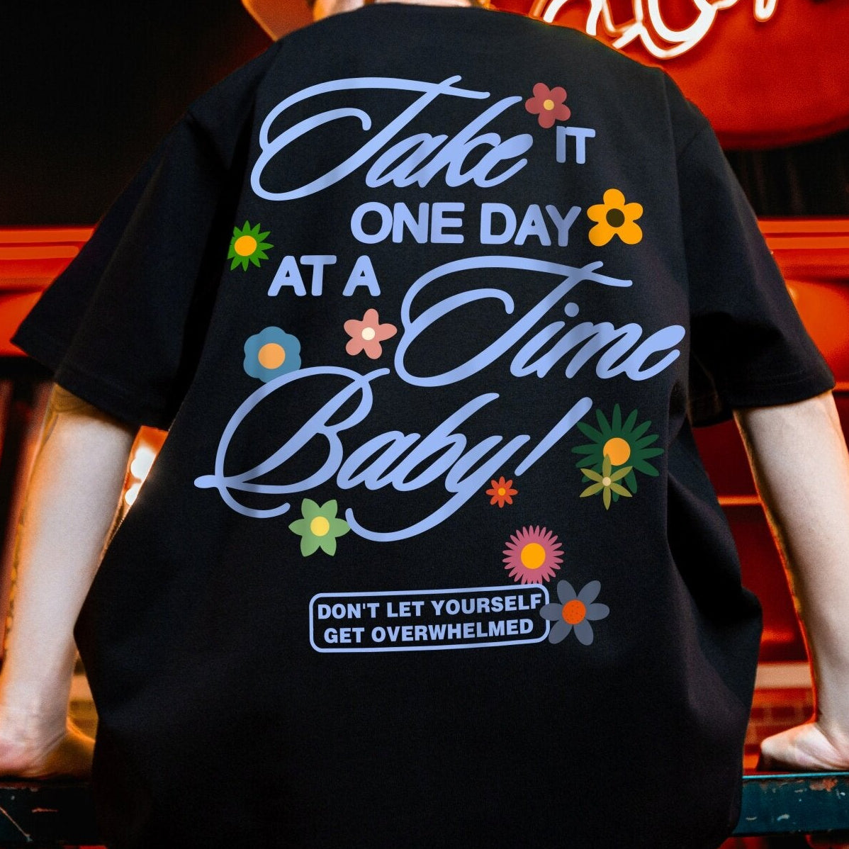プリントフラワーモチーフルーズシルエット半袖Tシャツ U2600