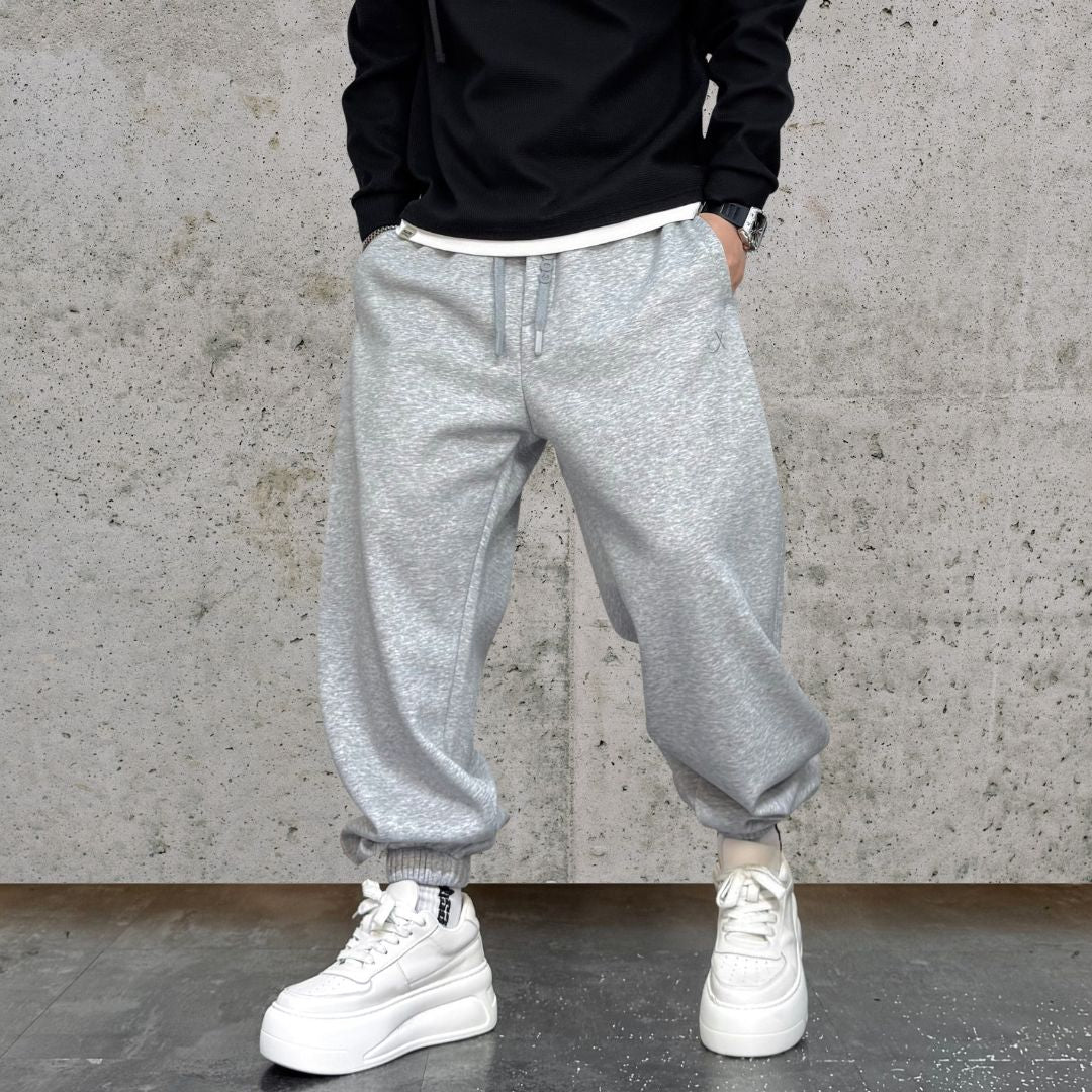 ミニマルシルエットスウェットパンツ U2552